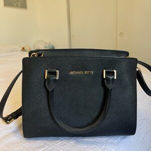 Michael Kors Medium Handbag in Black Leather